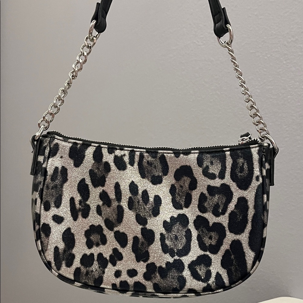 Leopard Print Chain Shoulder Bag